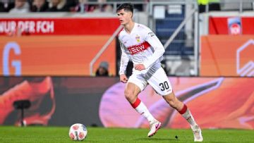 Transfer rumors, news: Man United keeping tabs on Stuttgart's Andrés