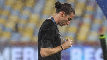 Why did Flamengo sack their coach after four titles in a year and an 8-0 win?