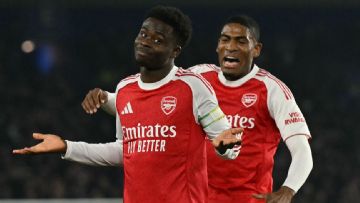 Premier League live updates: Brighton-Arsenal, Man City-Forest