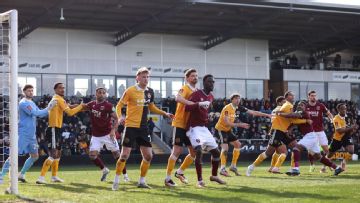 West Ham's Nuno Espirito Santo calls on PGMOL to clarify corners