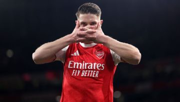 Premier League live updates: Arsenal snatch late goals vs. Everton, West Ham-Man City