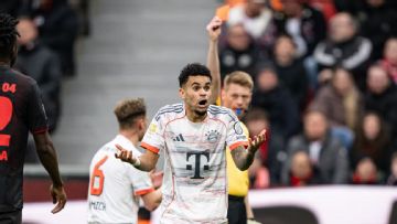 Referee admits error as Bayern Munich slam Luis Díaz red card