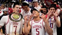 Arkansas tops Vanderbilt to win first SEC tournament since 2000