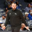 प्रोविडेंस ने यूएसएफ के हॉजसन को नए कोच के रूप में नियुक्त किया