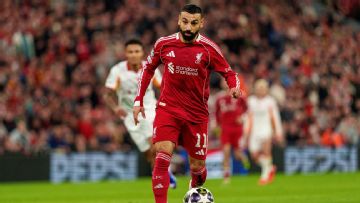 Transfer rumors, news: Salah debating Saudi Pro League move