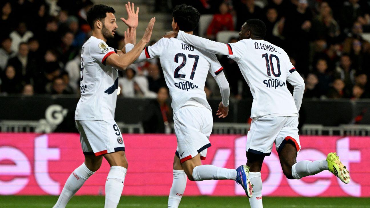 Dro Fernández celebrates with teammates after scoring his first goal for Paris Saint-Germain.