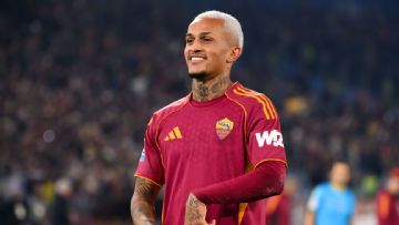Transfer rumors, news: Arsenal step up pursuit of Roma star