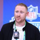 Bills re-sign Damar Hamlin to one-year contract Bills re-sign Damar Hamlin to one-year contract