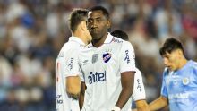 Gonzalo Carneiro rescinde contrato con Nacional con la condición de no ir a Peñarol