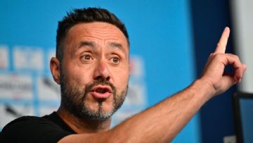 Roberto De Zerbi targeted by Tottenham to take job this season - sources