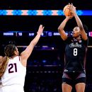 ‘निराश’ जेनो, स्टेली के पास उग्र साइडलाइन डस्टअप है