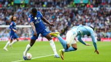 Moisés Caicedo no pudo celebrar en la final de la FA Cup de Chelsea ante Manchester City