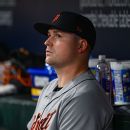 Springer y los Azulejos propinan derrotas consecutivas a los Piratas de Skenes