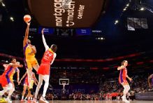 Nneka Ogwumike passes Tamika Catchings, now 5th all-time scorer