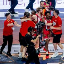 Olympiakos defeats Real Madrid to claim EuroLeague title