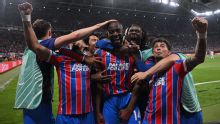 Crystal Palace vence Rayo Vallecano, é campeão da Conference League e fatura primeiro título continental de sua história
