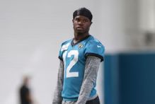 Jaguars' Hunter stays unfazed by noise over his two-way play