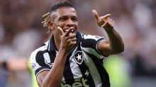 Palmeiras já fez oferta por Danilo e tem 'teto' definido; veja distância para valor que Botafogo quer