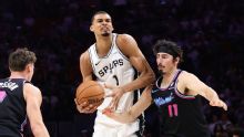 No Brasil, jogador do Heat se rende a Wembanyama, palpita sobre campeão da NBA e revela ídolo no futebol: 'Gosto muito dele'