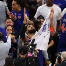 Celebrities se unen a la fiesta con los fans después de la victoria de los Knicks
