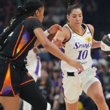 Kelsey Plum, Kahleah Copper author dueling 40-point games