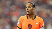 Virgil van Dijk criticises World Cup hydration breaks