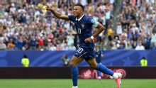 Mbappé: "No me fijo en lo que hace Messi"