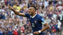 Kylian Mbappé not thinking about World Cup Golden Boot race with Lionel Messi