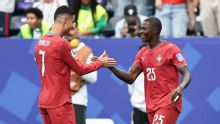 Cristiano Ronaldo engañó y Nuno Mendes marcó un golazo de tiro libre para Portugal ante Uzbekistán