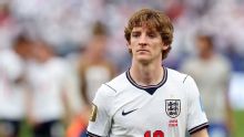 Gary Neville: Anthony Gordon 'under the most pressure' in England World Cup squad