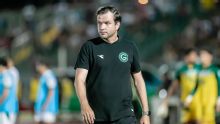Após quatro jogos sem vencer, Goiás acerta saída de Daniel Paulista e já tem dois nomes na mira