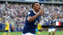 Kylian Mbappé scores twice as France thump Sweden at World Cup