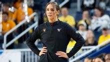With job potentially on line, Caldwell embraces all-new Lady Vols roster
