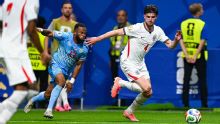 Declan Rice not keen on England World Cup right-back role: 'Hardest 12 minutes of the game'
