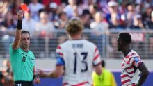 Estados Unidos se quedó con 10: ¿Estuvo bien expulsado Balogun ante Bosnia?