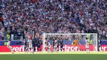 ¡Pero qué distinguido! Tillman metió un golazo de tiro libre para Estados Unidos vs. Bosnia
