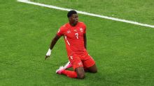La armó Manzambi y Embolo la empujó para el tanto de Suiza ante Argelia