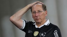 Textor diz que 'prometeu' Europa a Danilo e não o quer em Palmeiras ou Flamengo: 'Não podemos ver você ir para o nosso concorrente'