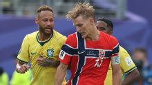 Após gol e 'treta' com goleiro, Neymar também provocou astro da Noruega antes de reinício de jogo