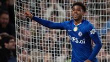 Transfer rumors, news: Man United eye move for Chelsea's Santos