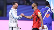 El cariñoso saludo de Salah con las figuras de Argentina en el Mundial 2026