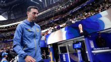 Scaloni fala sobre choro de Messi e revela que também foi às lágrimas no vestiário: 'Me chamam de chorão'