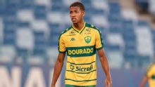Flamengo tem conversas em andamento para contratar jovem atacante do Cuiabá