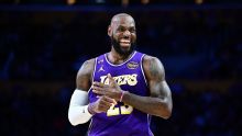Equipos envían notas de voz a LeBron James para intentar ficharlo