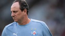 Rogério Ceni detona arbitragem de Fluminense x Bahia: 'Não compensa viajar 2 mil quilômetros para ser otário'