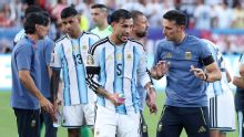 La charla de Paredes con Scaloni en Argentina que se hizo viral en pleno Mundial