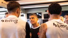 Apresentado no Vasco, Pedro Emanuel diz ser um 'grande desconhecido' e fala em 'intervenção imediata' por reação no Brasileirão