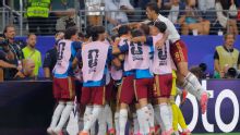 Spain shut down France to advance to World Cup final