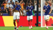 Kylian Mbappé critical of tactics by sloppy France in loss
