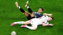 'Tensão' em Argentina x Inglaterra iguala recorde da Copa e faz volante repetir tricampeão com Brasil